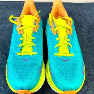 Hoka Clifton 9